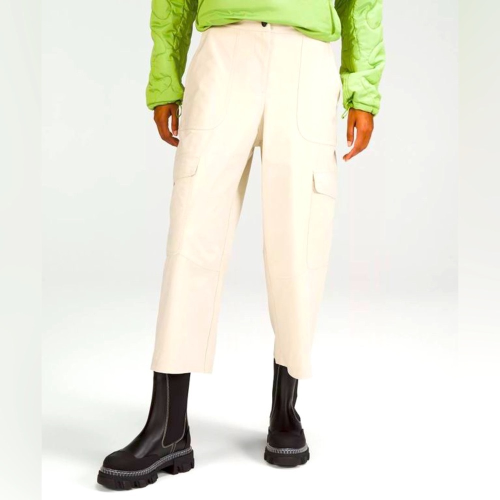 Lululemon Light Utilitech Cargo Pocket High-Rise Cropped Pant size 27 NWT
